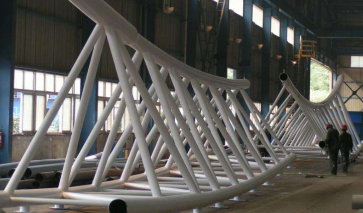 拉萨管廊钢结构与桁架结构的管道支架应该如何区分